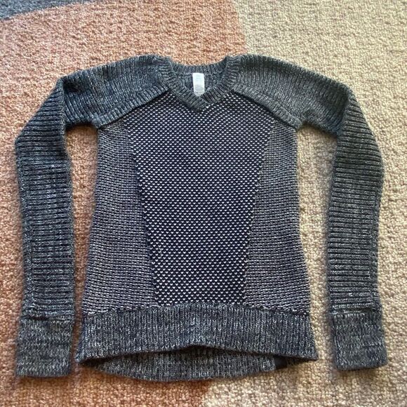 Ivivva Other - Ivivva by Lululemon Girls To Be Cozy Knit Black Pullover Sweater 10